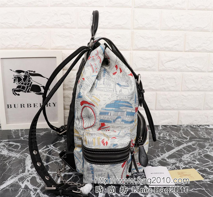 BURBERRY巴寶莉 The Rucksack 印花帆布拼皮革 軍旅背包 時尚雙肩包 39622  Bhq1235